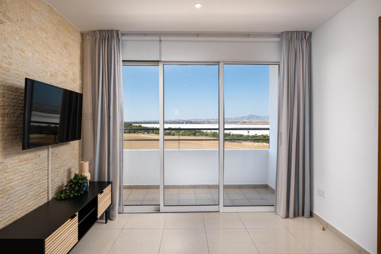 The Saline Views Makenzy Apartment Larnaca Exterior photo