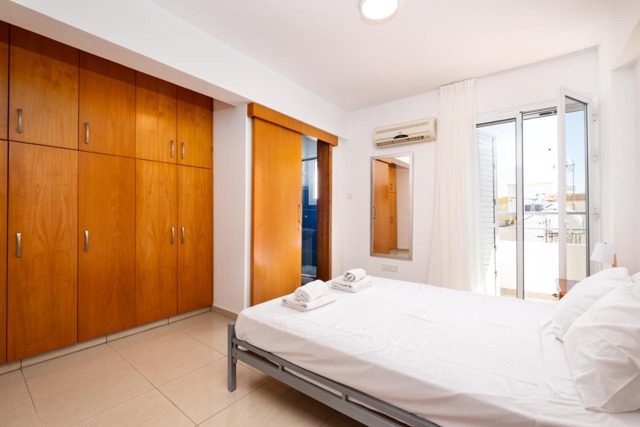 The Saline Views Makenzy Apartment Larnaca Exterior photo